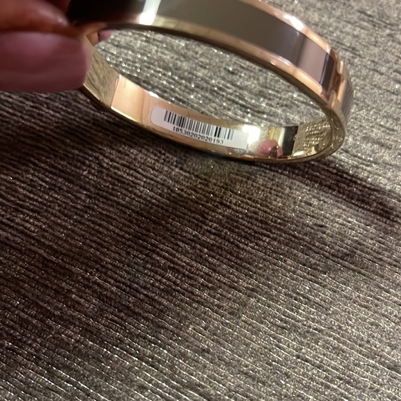 Henri Bendel Bracelet - Picture 3 of 3